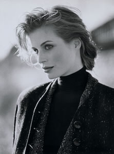 annika with hair loosly pulled back