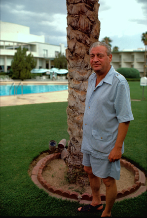 Rodney Dangerfield by the pool in Las Vegas